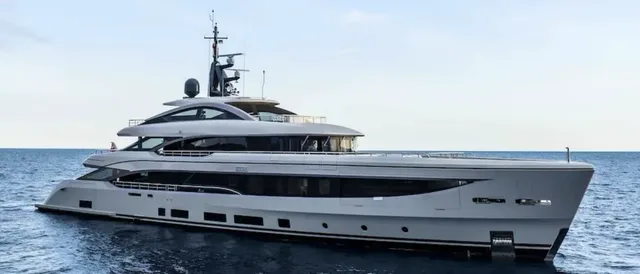 IRYNA II motor yacht at sea